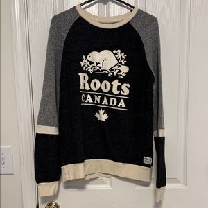 ROOTS Black and Cream Women's Sweater